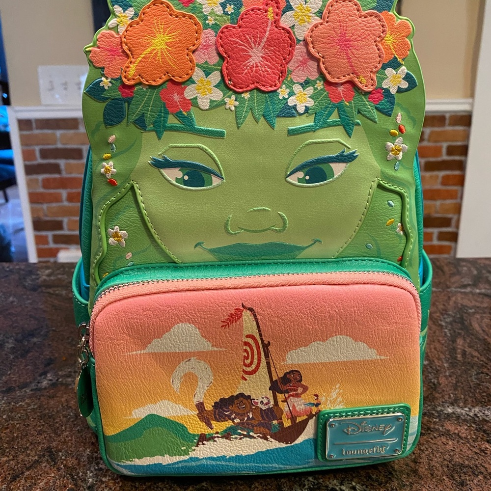 NWT Exclusive Moana Loungefly Mini Backpack